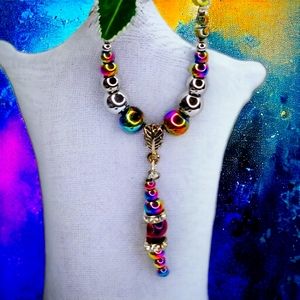 Floating bead necklace